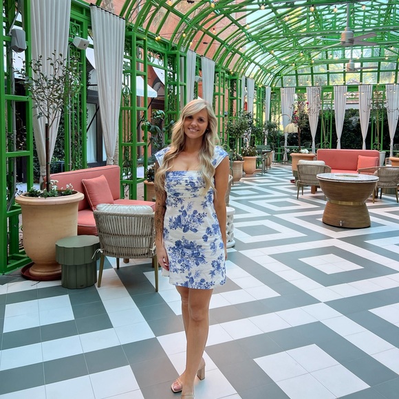 Meet your Posher, Alexandra - Picture 2 of 7